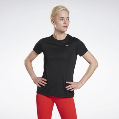 Футболка Run Essentials Футболка Run Essentials
