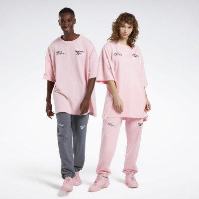 Футболка Reebok x MONOCHROME Футболка Reebok x MONOCHROME